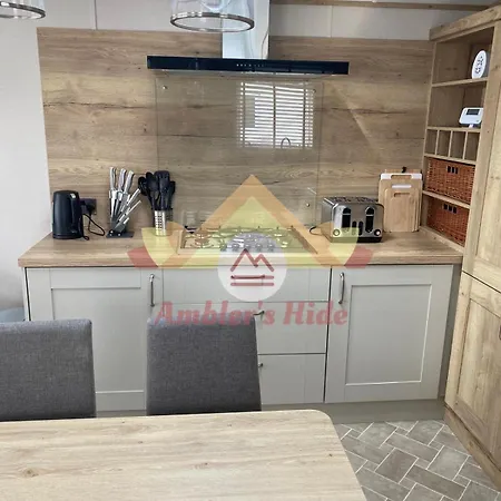 Amblers Hide, Brigham, Cockermouth, Cumbria