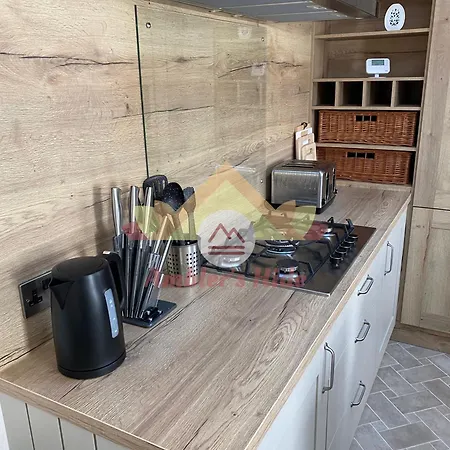 Amblers Hide, Brigham, Cockermouth, Cumbria